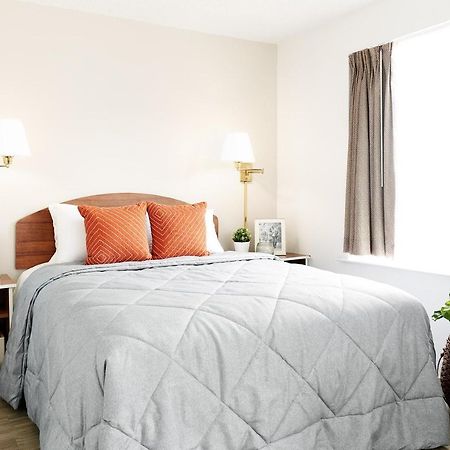 Intown Suites Extended Stay Greensboro Nc - Lanada Екстериор снимка