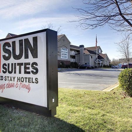 Intown Suites Extended Stay Greensboro Nc - Lanada Екстериор снимка