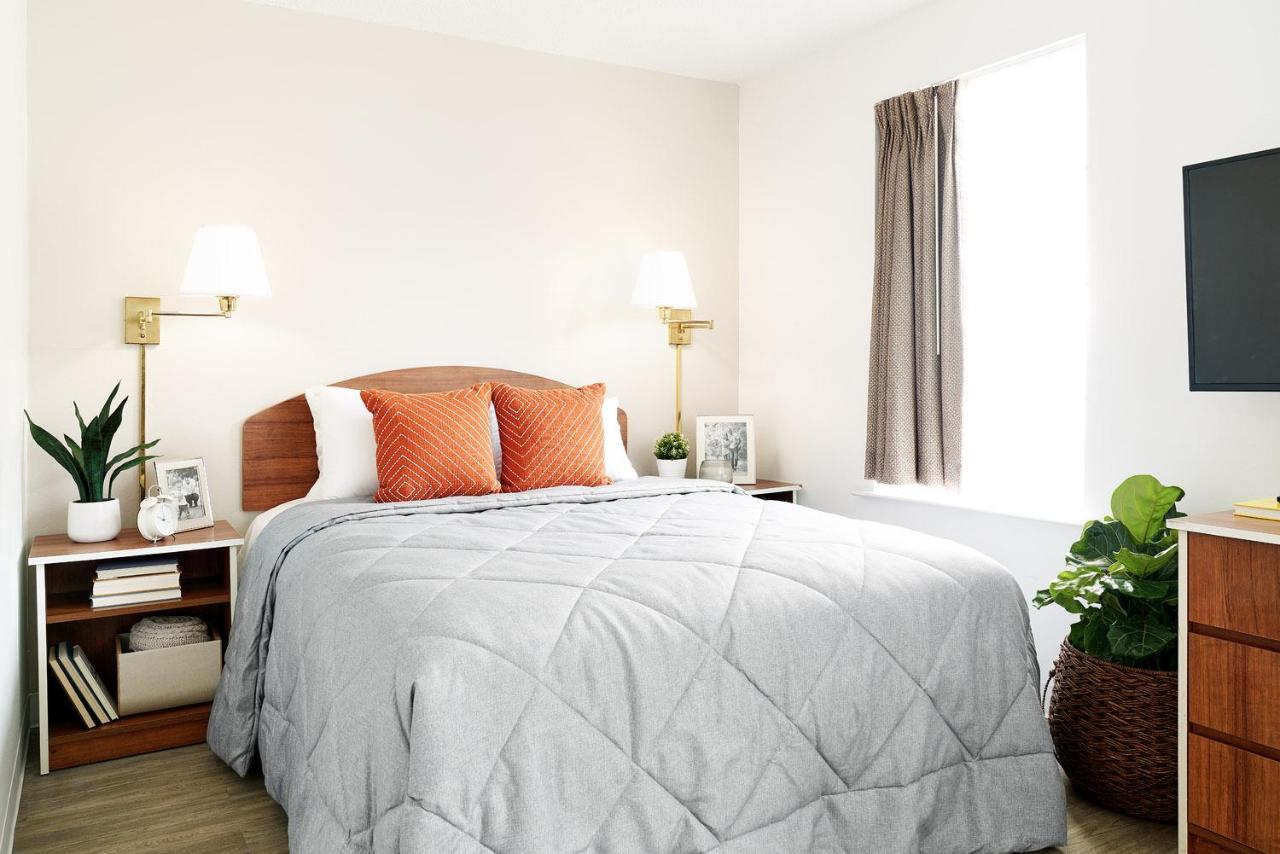 Intown Suites Extended Stay Greensboro Nc - Lanada Екстериор снимка