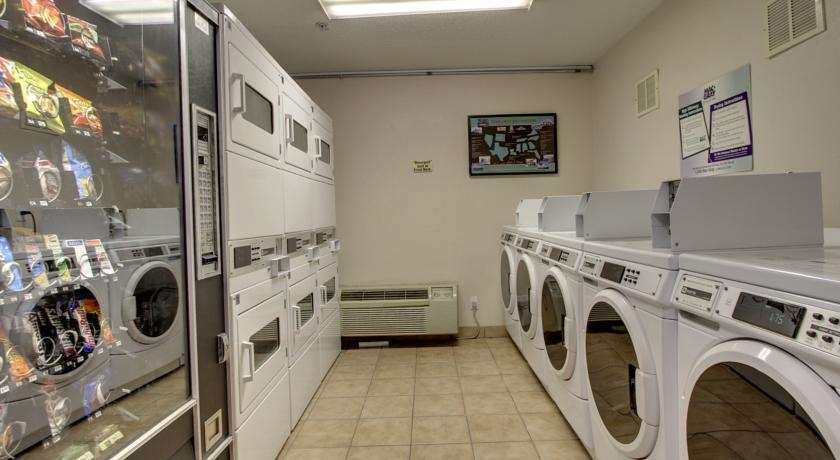 Intown Suites Extended Stay Greensboro Nc - Lanada Съоръжения снимка