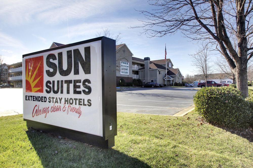 Intown Suites Extended Stay Greensboro Nc - Lanada Екстериор снимка