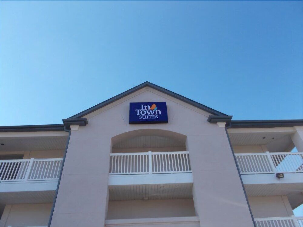 Intown Suites Extended Stay Greensboro Nc - Lanada Екстериор снимка